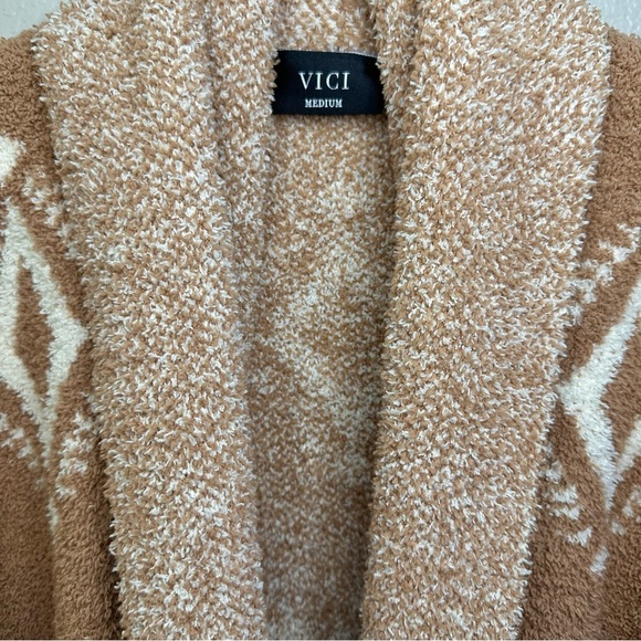 Vici Coyote Hills Aztec Print Cozy Open Front Cardigan Sweater Light Brown White - Picture 7 of 9